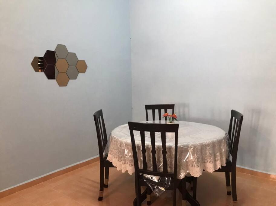Homestay Che Mat Kuala Terengganu Luaran gambar
